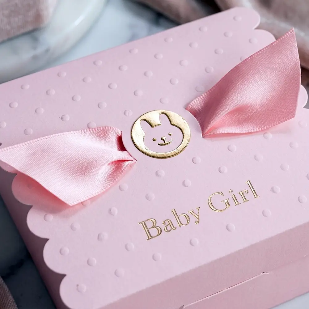 Scalloped Edge Favor Box for Baby Shower Gifts 2